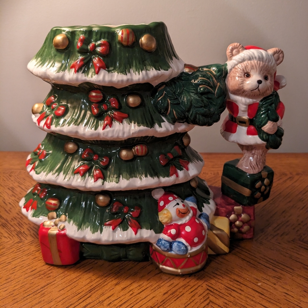 NIB Hand Painted Ceramic Pitcher Christmas Tree Santa Bear World Bazaars Festive